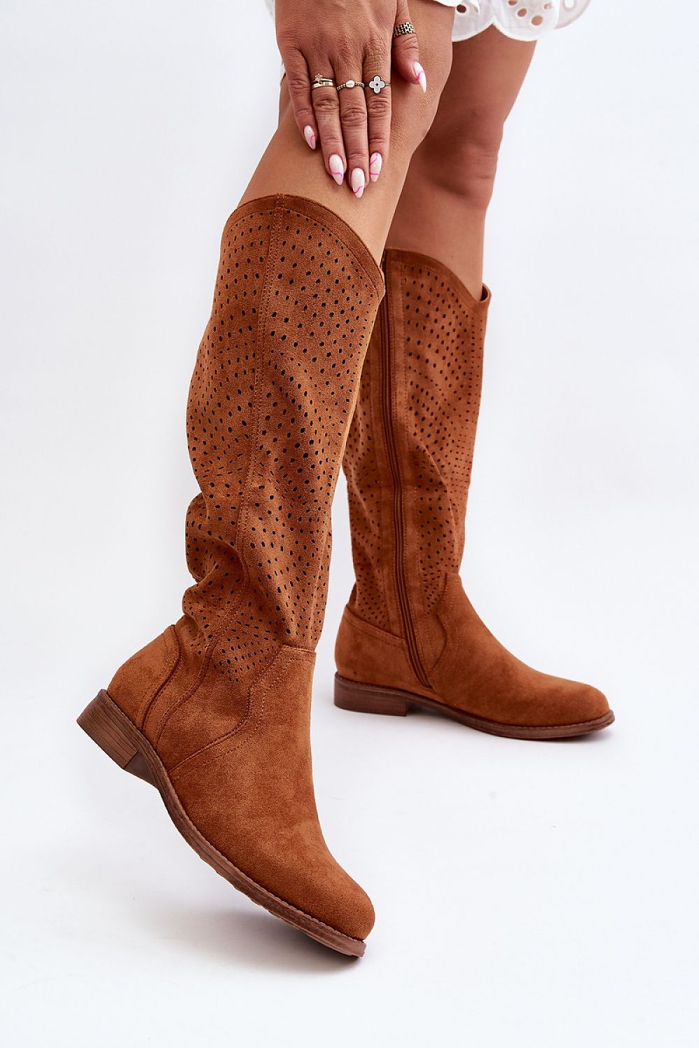 Durchbrochen Stiefel Step in style