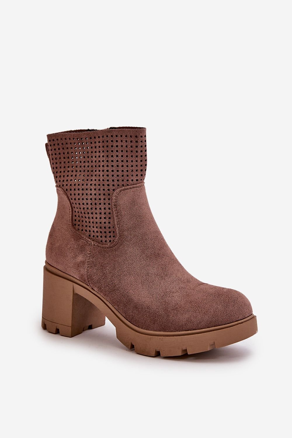 Stiefeletten mit Absatz Step in style