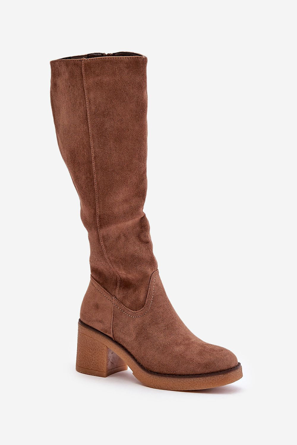 Stiefel mit Absätzen Step in style