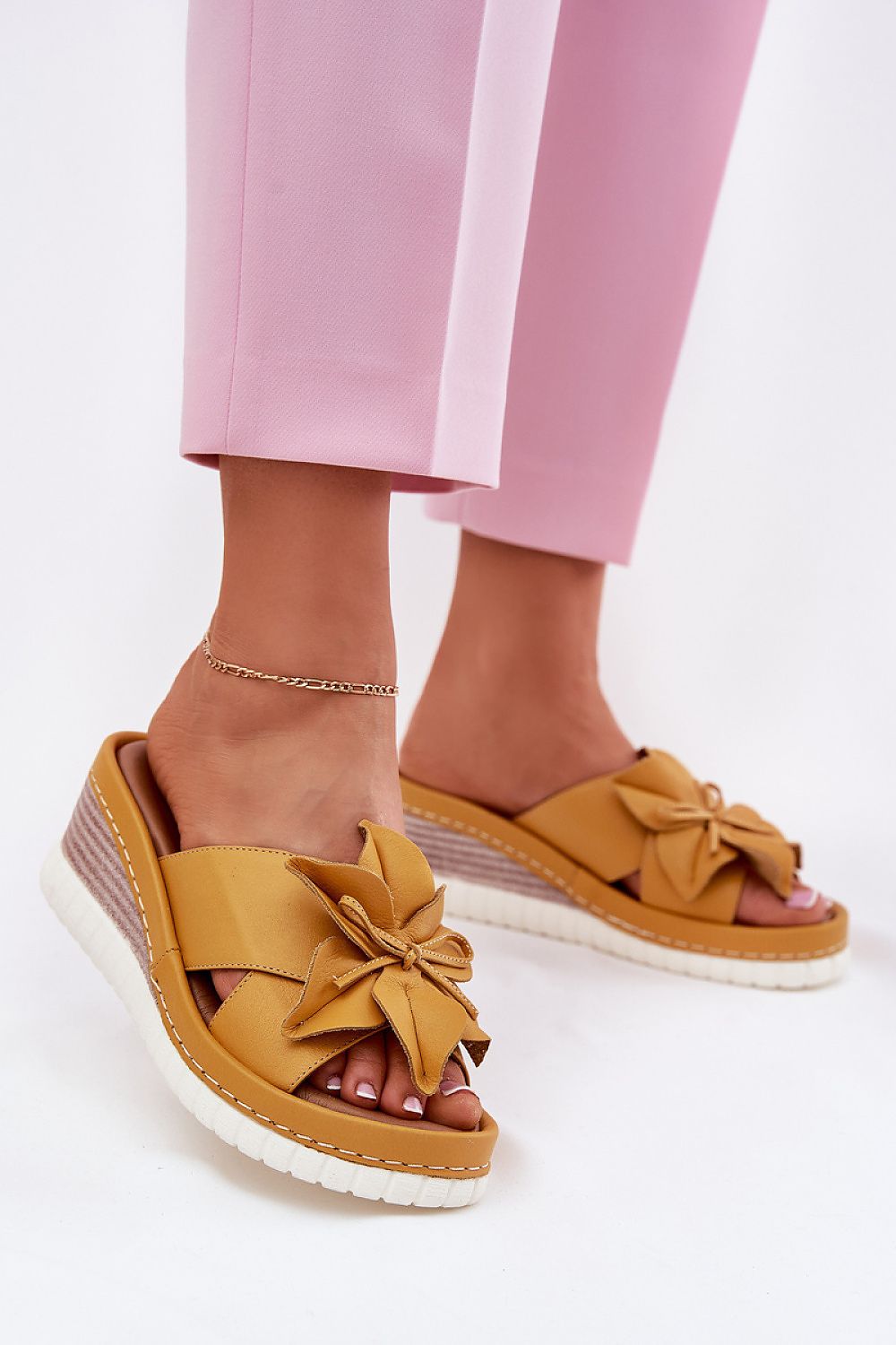 Pantoletten model 212705 Step in style