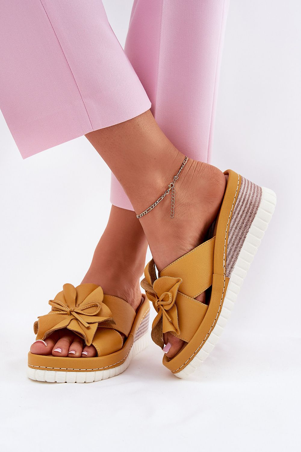 Pantoletten model 212705 Step in style