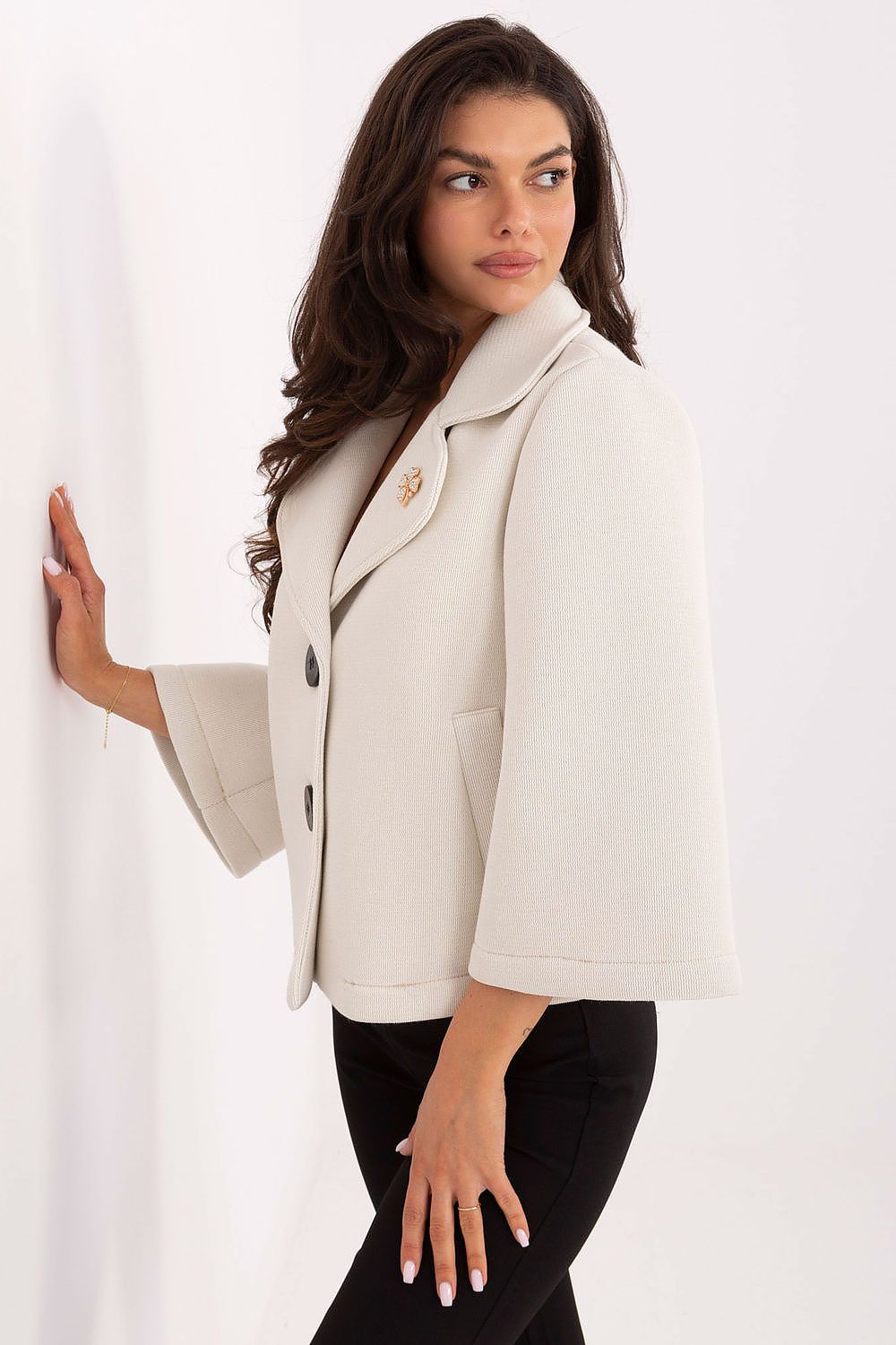 Mantel model 218399 Rue Paris