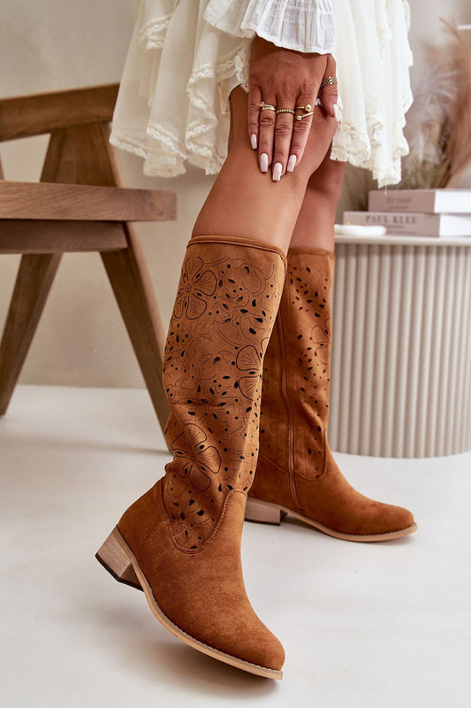 Durchbrochen Stiefel Step in style