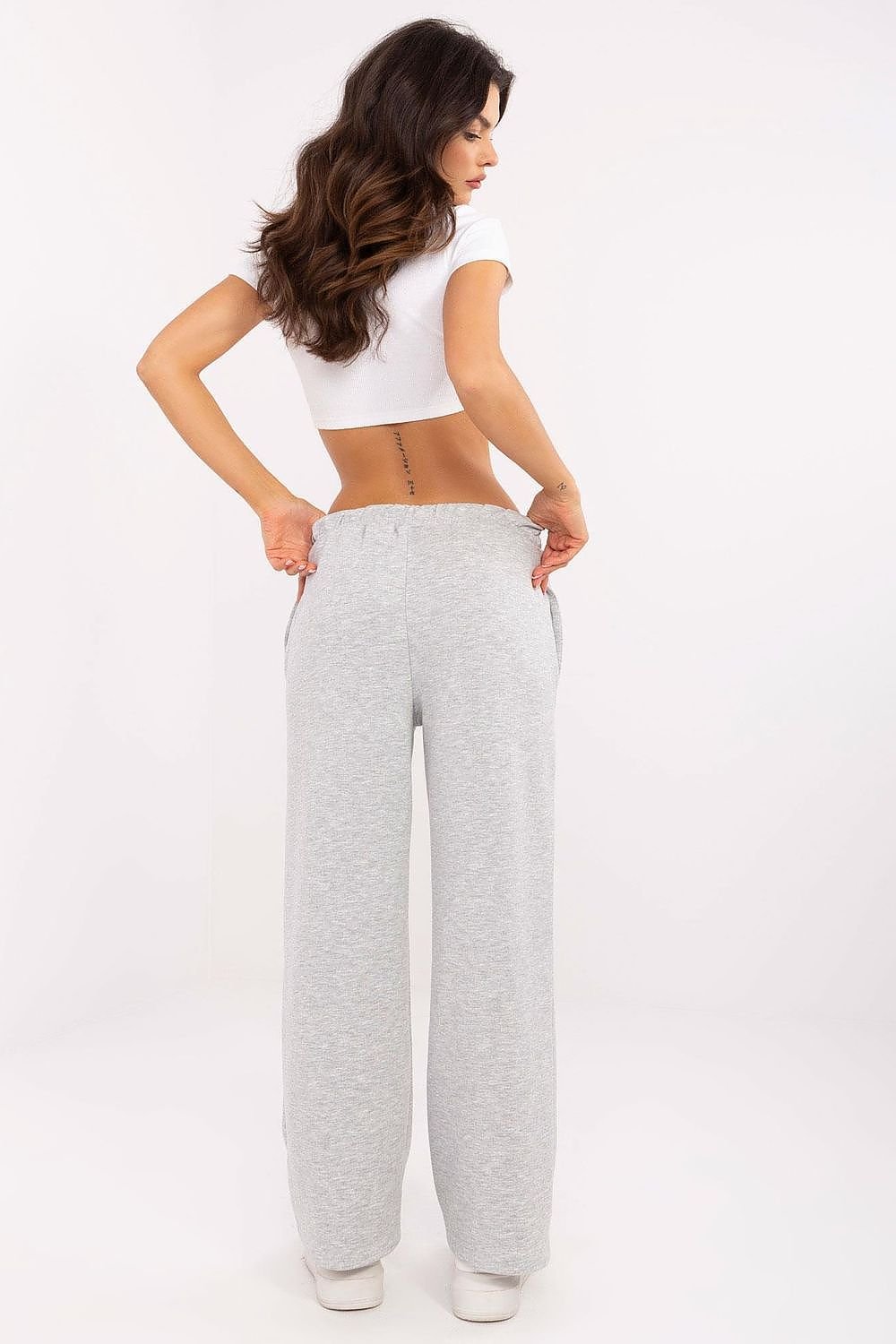  Sportanzug Hosen model 206949 Italy Moda 